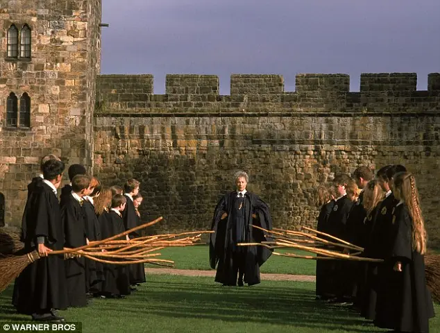 ALNWICK CASTLE