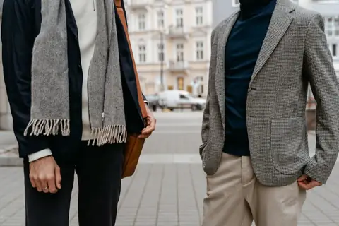 7 November Outfit Ideas That Are Perfect for Unpredictable Weather