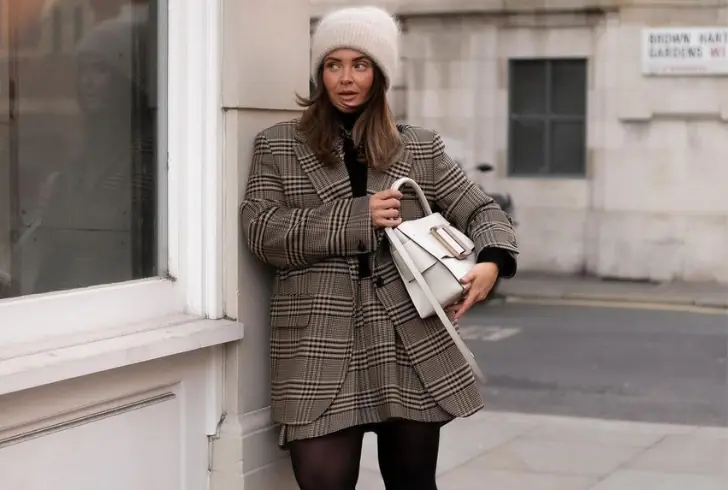 In a world where fashion trends come and go, the allure of 80s style clothing remains evergreen