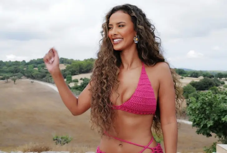 mayajama | Instagram | Humidity and hot weather can be a curly girl's worst enemy.