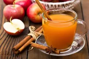 #2 Brush Your Teeth With – Apple Cider Vinegar