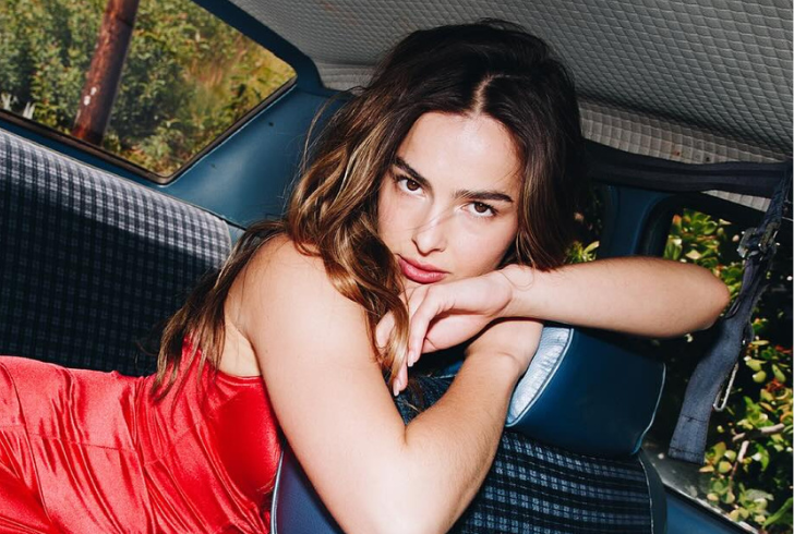 How Addison Rae and Sabrina Carpenter Are Turning Up the Heat in Pop Music